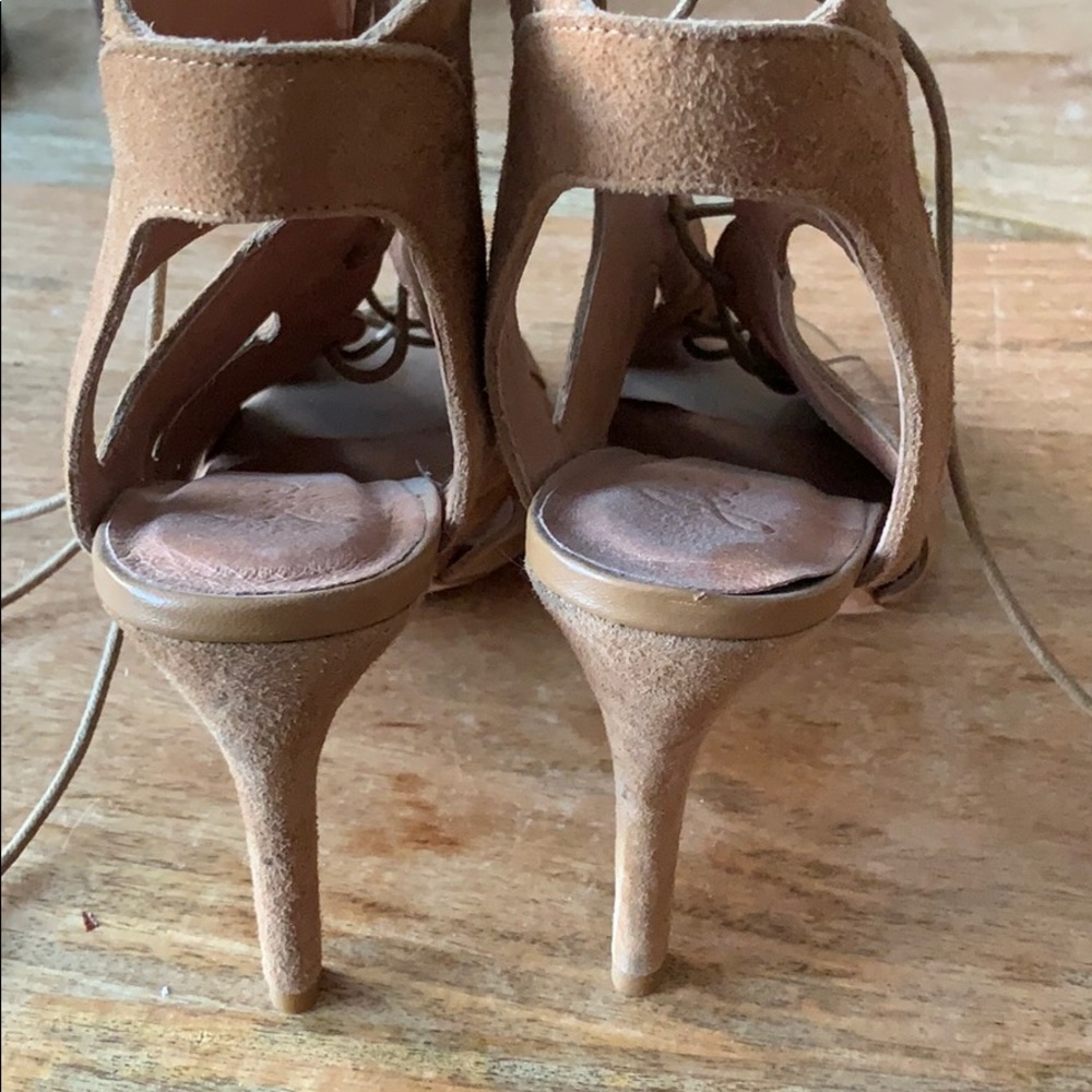 Joie heels - Picture 3 of 8